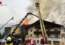 Sbg: Dachstuhlbrand bei Hotel in Filzmoos → 100 Gäste evakuiert, rund 160 Feuerwehrleute im Einsatz