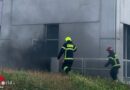Nö: Brandverdacht war Feuer in Lagerhalle in Schwechat