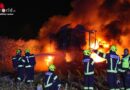Oö: Mähdrescher auf Maisfeld in Steinhaus in Vollbrand