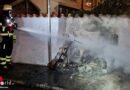 Bayern: Vollbrand eines Motorrollers an Gartenmauer in München