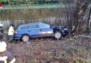 Oö: Glimpflich verlaufener Ausritt von der B 145 endete im Uferbereich der Traun