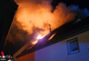 D: Ausgedehnter Dachstuhlbrand an Gebäude in Datteln → sechs Rohre und zwei Drehleitern im Einsatz
