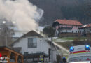 Oö: Fünf Feuerwehren bei Dachstuhlbrand an Wohnhaus in Pinsdorf