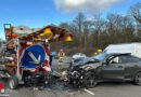 D: Auto kracht auf Autobahn in Ratingen gegen Warnanhänger der Autobahnmeisterei