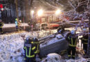 Oö: Feuerwehrmitglied als Ersthelfer bei Fahrzeugüberschlag im Weißenbachtal