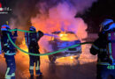 Nö: Ersthelfer können Auto-Vollbrand auf A 2 bei Wiener Neudorf nicht mehr verhindern
