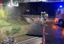 D: Personenrettung nach Autosturz auf Bahngleis in Trier