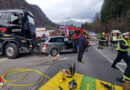 Oö: Zwei Verletzte bei Pkw-Unfall auf B 145 in Lauffen / Bad Ischl