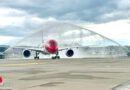 Schweiz: Edelweiß A 350 feierlich mit Wasserbogen empfangen