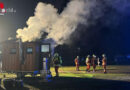 Bayern: Brand einer mobilen Sauna → FF Waging am See und der FF Röthenbach aus Mittelfranken im Löscheinsatz