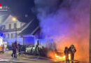 Schweiz: Parkiertes Auto in Oberdorf in Vollbrand