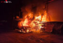 Stmk: Kleintransporter-Brand erfasst auch Fassade eines Betriebes in Fohnsdorf
