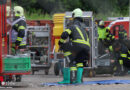 Oö: Gefahrgut-Einsatz nach chemischer Reaktion in Entsorgungsunternehmen in Waldneukirchen