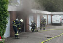 D: Feuer in einer Garagenanlage in Dinslaken
