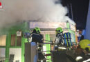 Nö: Feuerwehren bekämpften Brand eines Kebap-Lokals in der Innenstadt von Amstetten