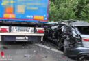 D: Pkw bei Unfall mit Lastwagen bei Brakel aufgeschlitzt → ein Toter (41), ein Schwerverletzter (49)