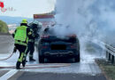 D: Wohnwagengespann während der Fahrt in Brand geraten