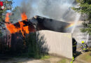 Oö: Großeinsatz in der Waldrandsiedlung – Garage in Vollbrand