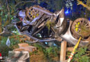 Nö: 2-fach-Menschenrettung nach mehrfachem Autoüberschlag bei Vitis