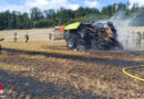 D: Ballenpresse setzt auch Feld in Lüdge in Brand