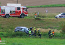 Oö: Auto in Neukirchen bei Lambach von Straße abgekommen und im Bachbett gelandet