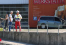Oö: Pannen-Auto begann vor Werkstatt in Wolfern zu brennen