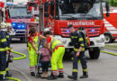 Oö: Großeinsatz von Feuerwehr und Rettungsdienst bei Wohnungsbrand in einer Wohnanlage