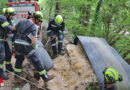 Nö: Abbrechender Felsen gefährdet ÖBB Triestingtal Bahnstrecke → kontrollierte Sprengung durch Feuerwehr