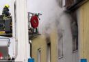 Oö: Zimmerbrand in mehrstöckigem Wohnhaus in Ottensheim
