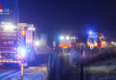 Oö: Pkw gerät bei Holzhausen in Regenrückhaltebecken und kollidiert mit Abflussschacht