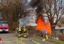 D: Gartenlaube in Essen in Vollbrand