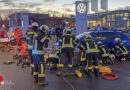 D: Nach Kollision Pkw / E-Scooter in Aurich unter Fahrzeug eingeklemmt