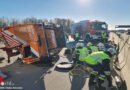 Nö: Pkw rammt ASFINAG-Streckenfahrzeug → Mann rettet sich mit Sprung hinter Betonleitwand