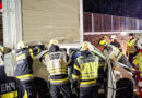 Stmk: Lenkerin (20) nach Seitenaufprall auf der A 2 eingeklemmt