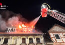 D: Mehrere Personenrettungen, vier tote Katzen, doppelter Drehleiter- sowie Kraneinsatz bei Feuer in Helmstedt