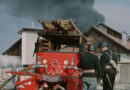 Farbfilm Feuerwehreinsatz bei Großbrand in Chemiefabrik 1964 in der Schweiz