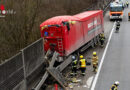 Oö: Führerhaus bei Lkw-Unfall auf A1 bei Linz abgerissen → Lenker aus Fahrzeug geschleudert