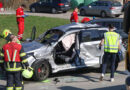 Oö: Autolenker (85) bei Kollision mit Lastwagen auf B 137 in Krenglbach ums Leben gekommen