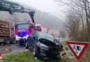Stmk: Pkw in Neuberg gegen Lkw → Frau verletzt und eingeklemmt