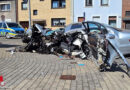 D: Pkw bei Anprall an Baum in Oberhausen bis zur C-Säule aufgerissen → Lenker ums Leben gekommen