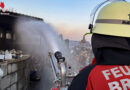 D: Großbrand von 500 gepressten Papierballen beschäftigt die Feuerwehr Bruchsal die ganze Nacht