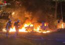 D: VW Caddy in Bad Salzdetfurth in Vollbrand