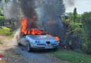 Schweiz: Brennender Pkw in Kreuzlingen setzt auch Hecke in Brand