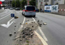Schweiz: Passanten stoppen nackte Lenkerin nach Crash-Serie