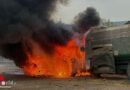 D: Brand eines Traktors in Remscheid