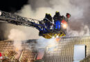 D: Feuerwehr verhindert Ausbreitung eines Dachstuhlbrandes in Henstedt-Ulzburg