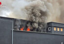 D: 58-Stunden-Einsatz mit 300 Kräften bei Großbrand in Lagerhallenkomplex in Neumünster