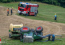 Oö: Bergung eines umgekippten Traktors in Micheldorf