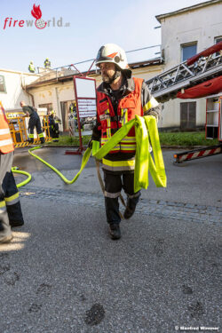 10 Feuerwehren bei Dachstuhlbrand in Anzenhof im Einsatz